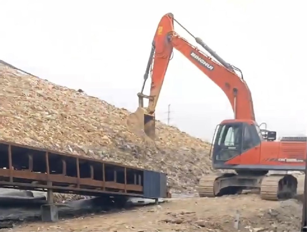 山東垃圾廠定量給料機項目