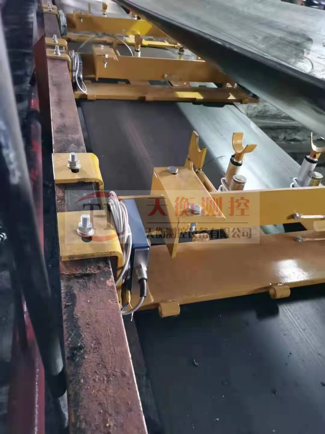 新疆化工廠上料係統項目